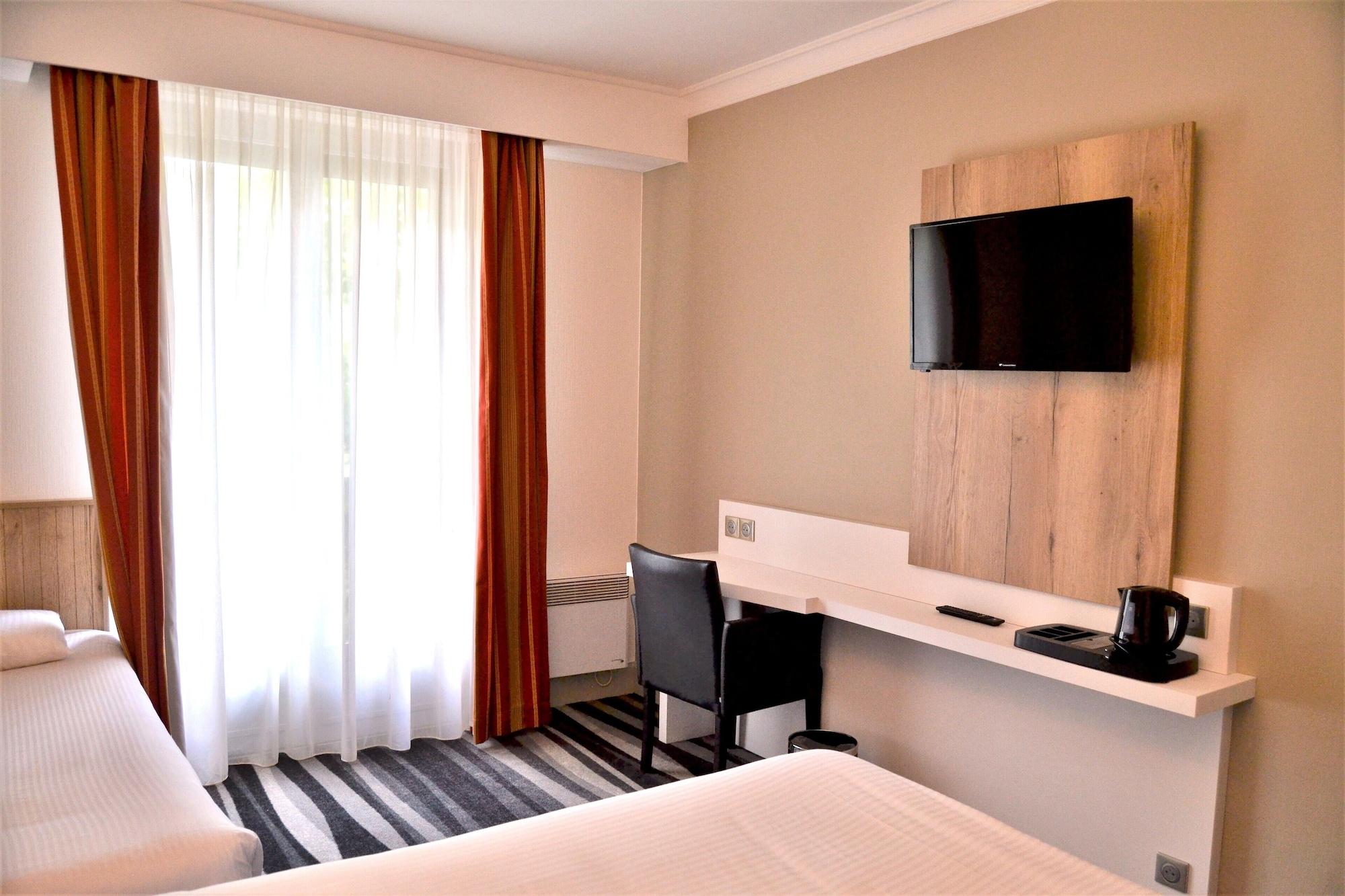 Kyriad Hotel Tours Centre Esterno foto