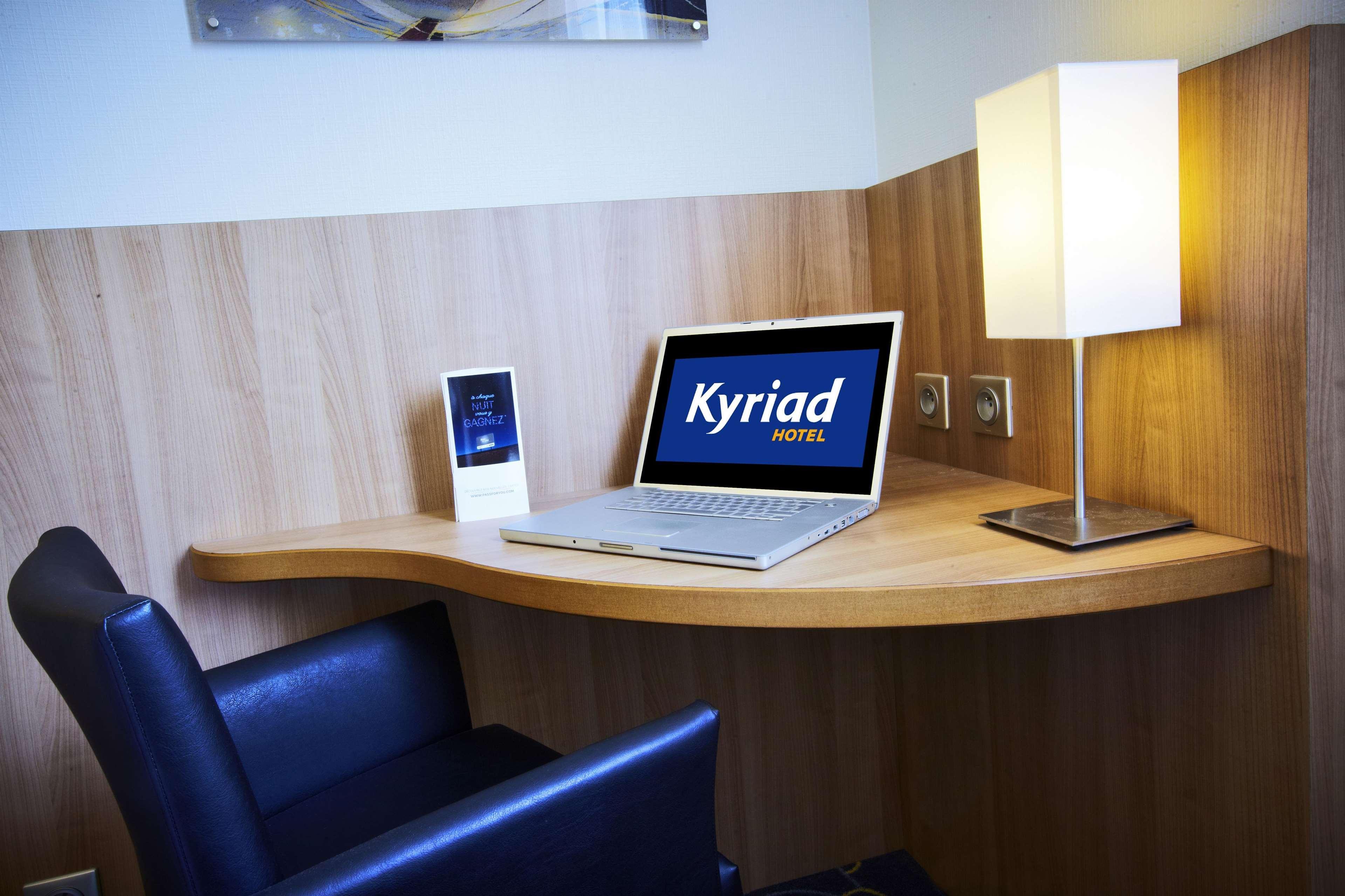 Kyriad Hotel Tours Centre Esterno foto