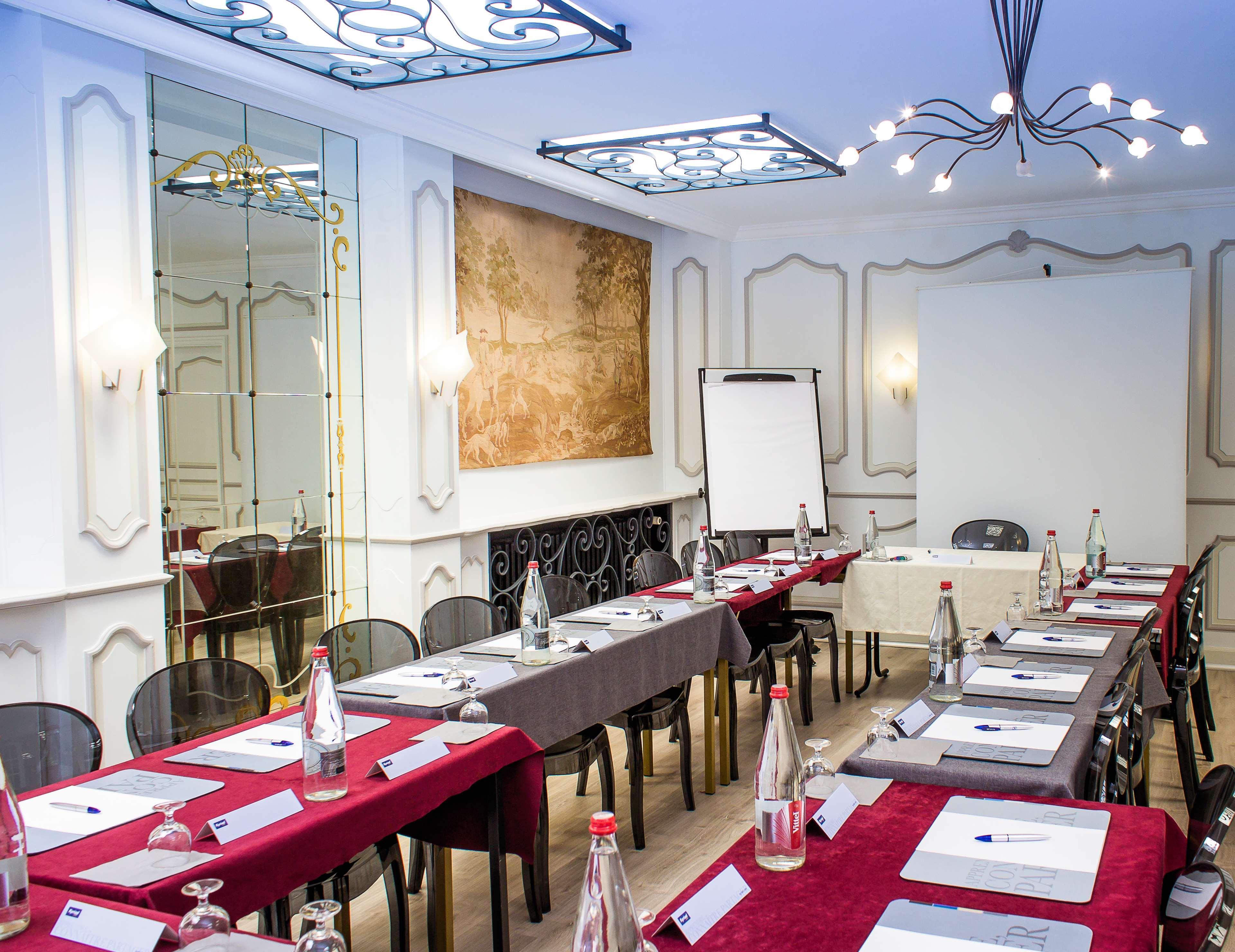 Kyriad Hotel Tours Centre Esterno foto