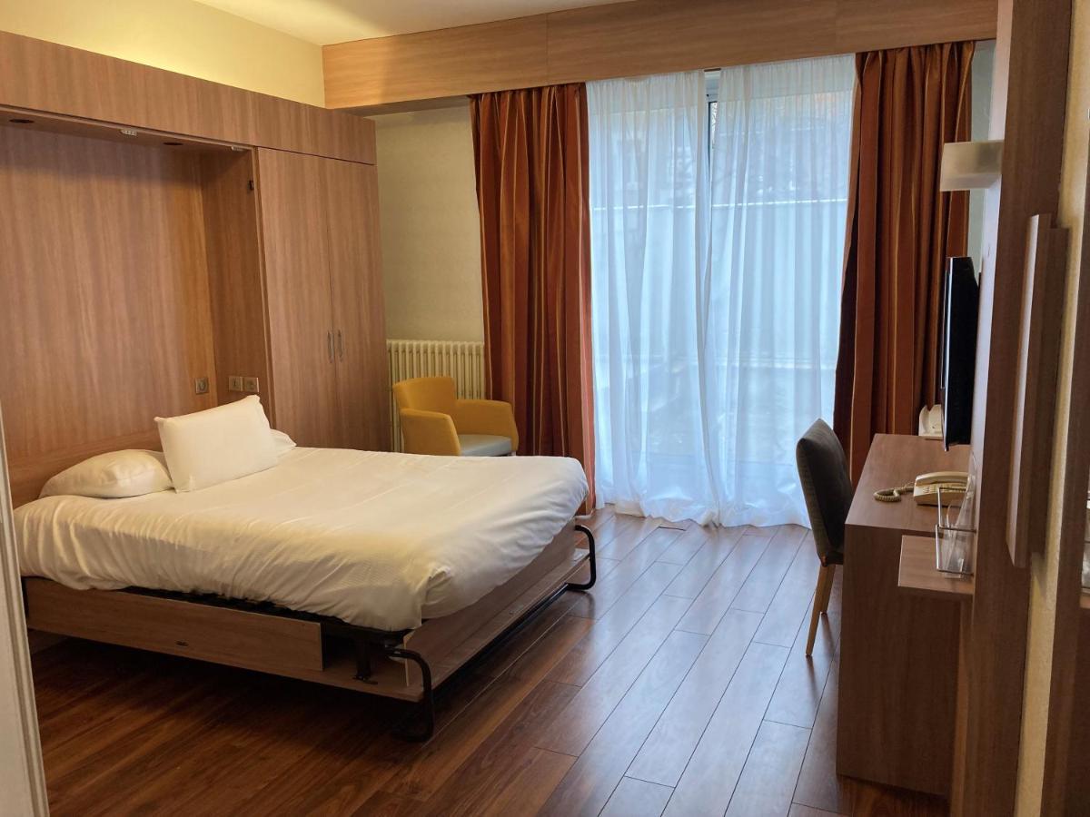 Kyriad Hotel Tours Centre Esterno foto